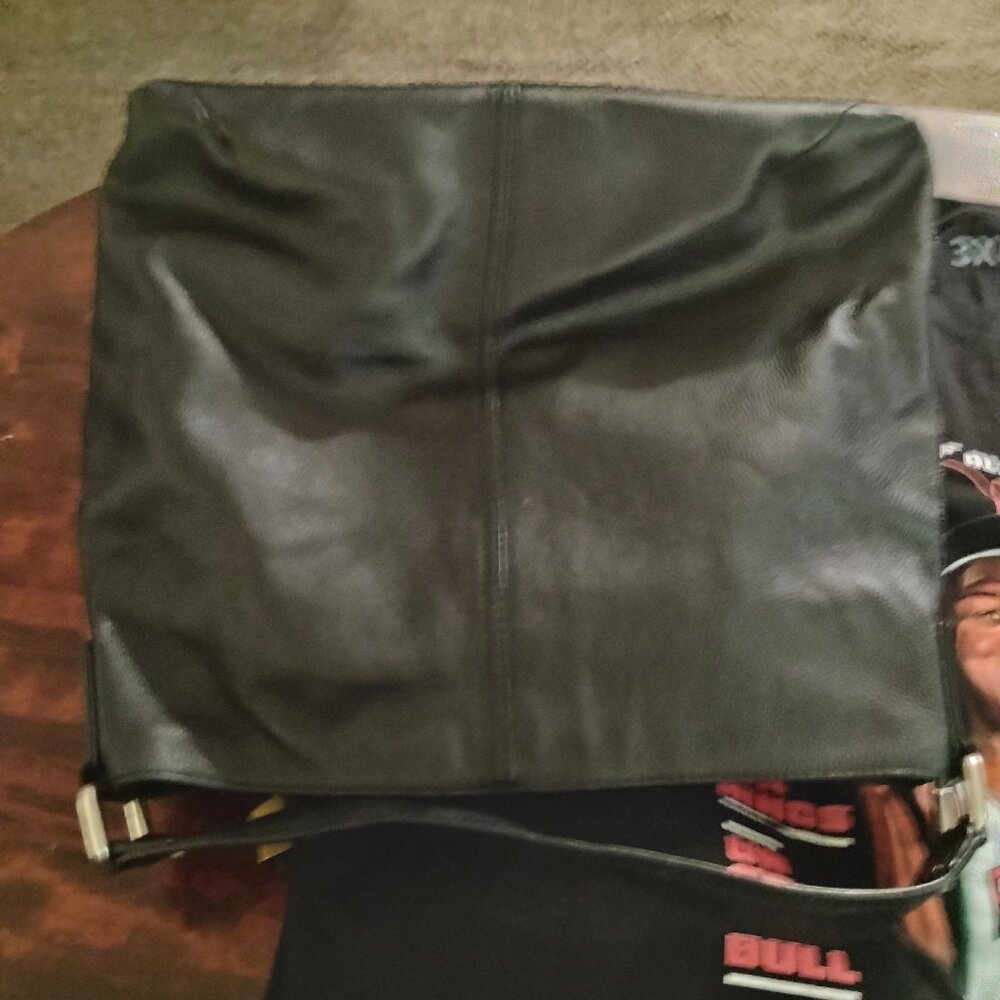Unbranded leather bag